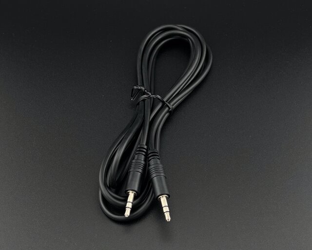 3.5mm male to 3.5mm male TRS cable
